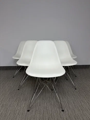 Authentic Herman miller Vitra Eames Plastic Shell Chairs